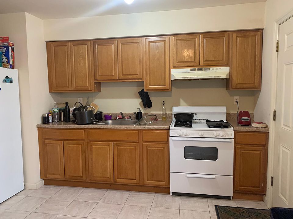 1st image of 70 Isernia Ave