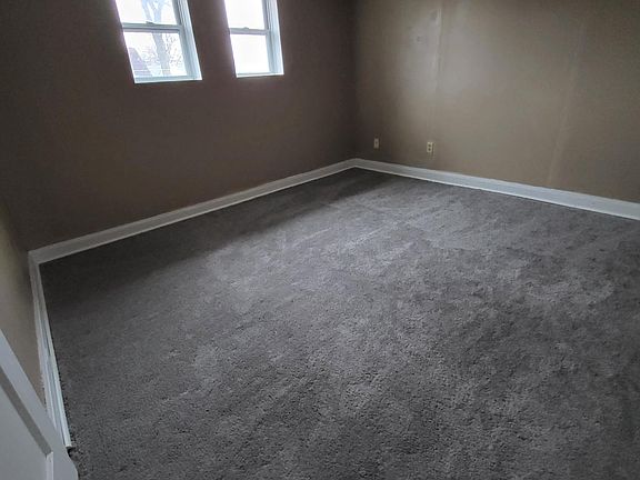 4th image of 2114 Hanchett St #2