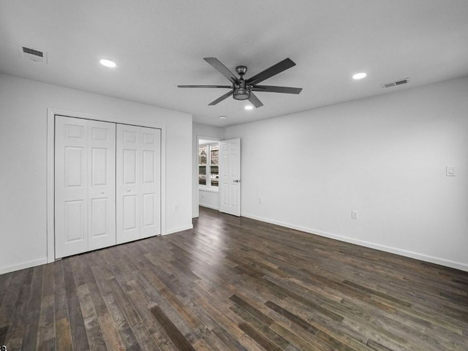 1st image of 613 S 18th St Floor 2