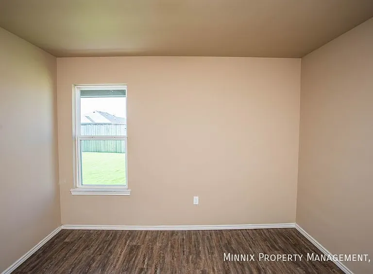 2508 N Avenue P — Photo 15