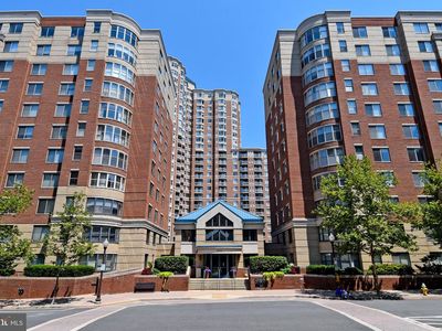 3830 9th St N APT 803E, Arlington, VA, 22203