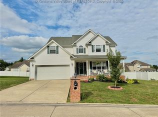 110 Prado Dr, Hurricane, WV 25526