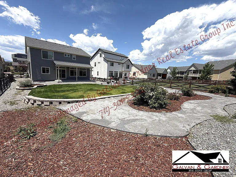 8650 Tranquil Knoll Ln — Photo 39