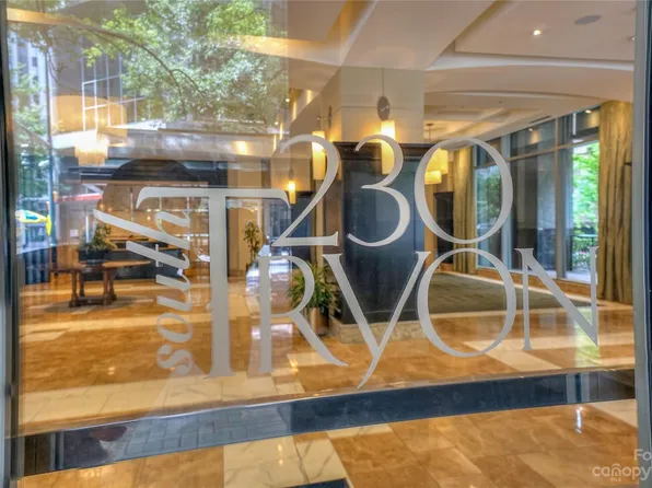 230 S Tryon St Unit 802, Charlotte, NC 28202