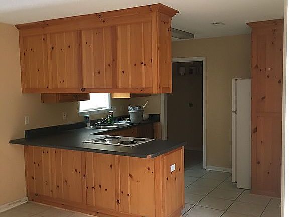 4th image of 3023 Schroer Dr
