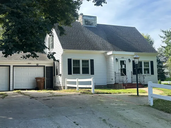 102 Pike Ave, Carroll, IA 51401
