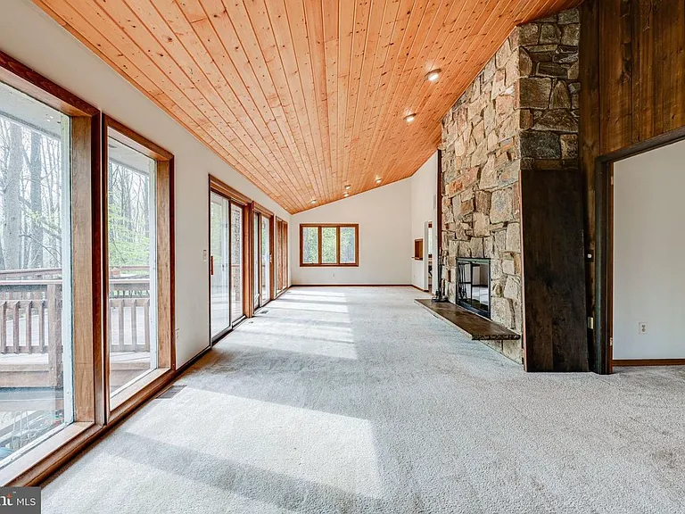 1328 Potomac School Rd — Photo 6