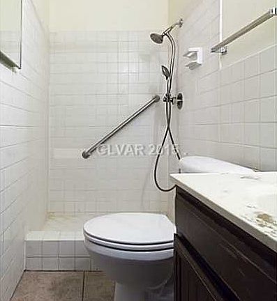4th image of 1687 Betty Ln