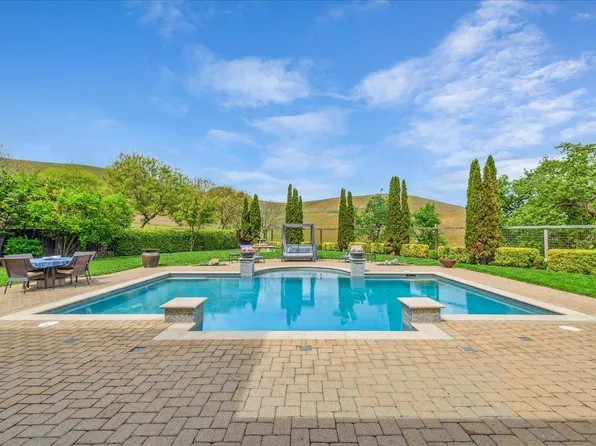 218 Glory Lily Ct, San Ramon, CA 94582