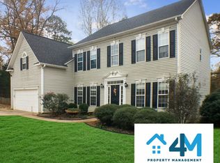 4 Spring Moss Ct, Simpsonville, SC 29681