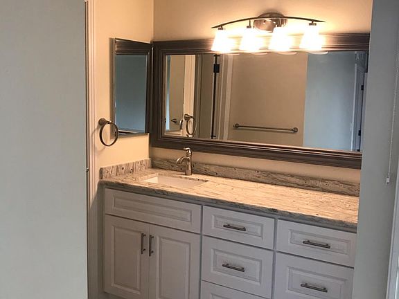 5th image of 1615 Hotel Cir S Unit D301