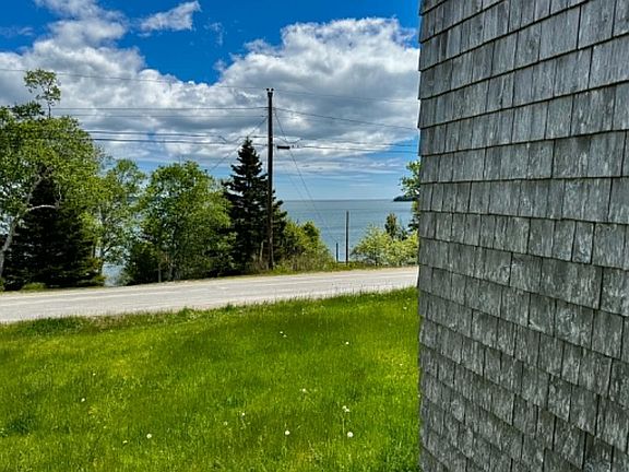 4th image of 3 Overlook Lane