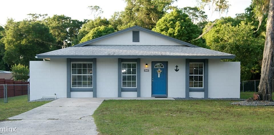 1st image of 475 E Lansdowne Ave