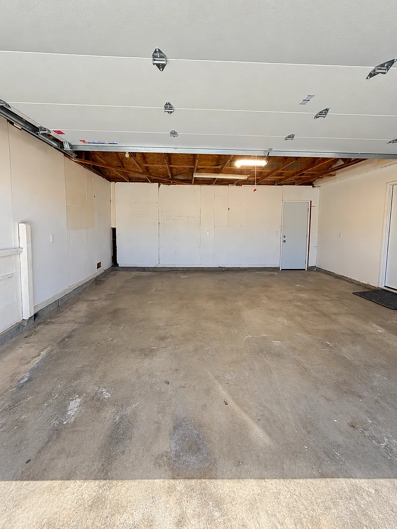 Welcome Home!! 3 Bedroom 2 Bathroom Home Sweet Home!! — Photo 3