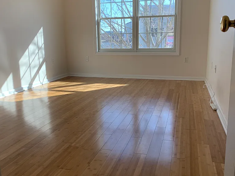 260 Main St #201 — Photo 4