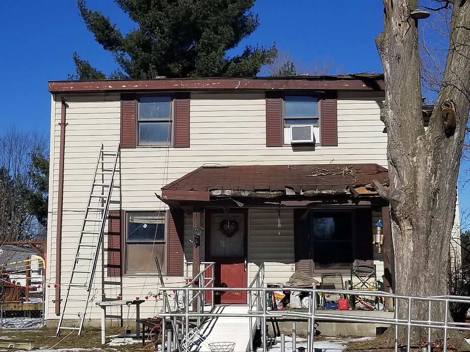 1st image of 34926 Sheridan St