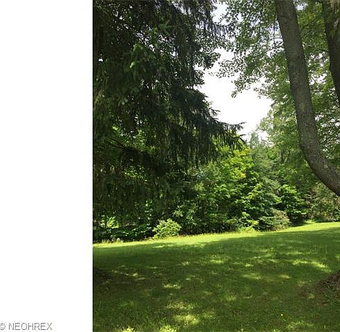 2nd image of 33345 Chagrin Blvd