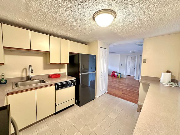 5th image of 30 Revere Beach Pkwy APT 506
