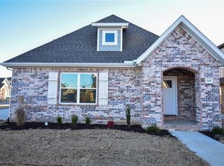 3437 W Tuscan Rd, Fayetteville, AR 72704