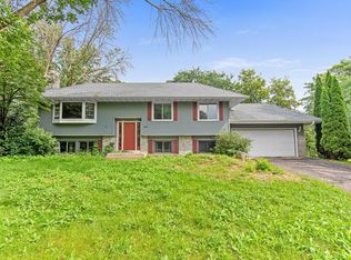 2400 E 125th St, Burnsville, MN 55337