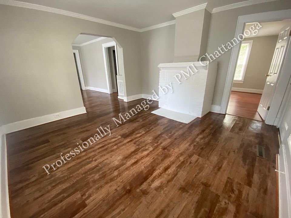 1st image of 1206 Jarvis Ave