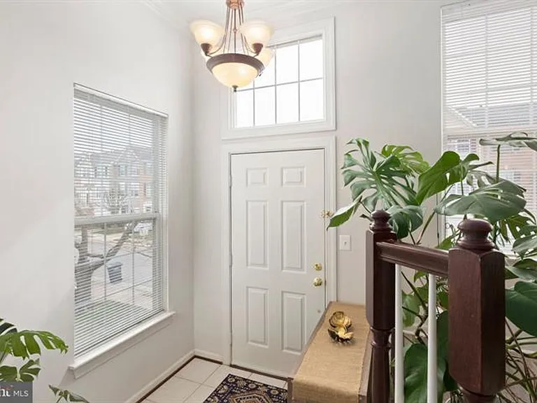 13340 Colchester Ferry Pl — Photo 6