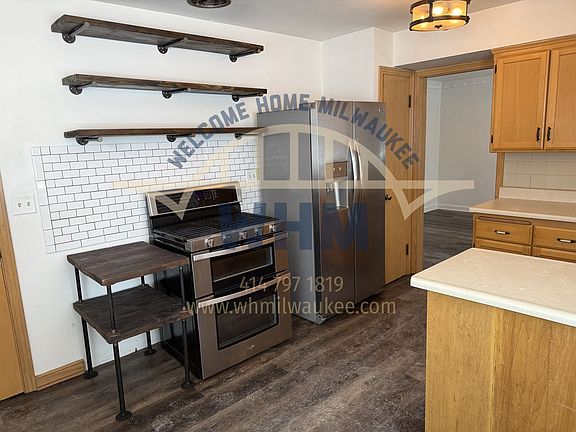 2nd image of 9131 Stickney Ave