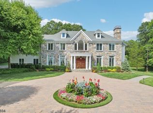 820 Summit Ave, Franklin Lakes, NJ 07417