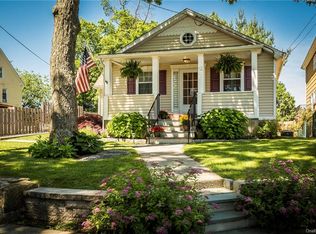 9 McGeory Ave, Bronxville, NY 10708