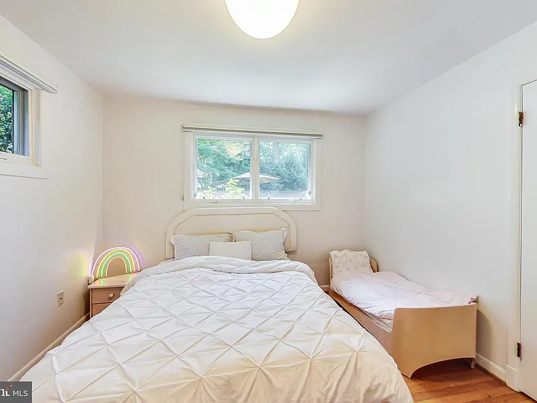 6515 E Halbert Rd — Photo 24
