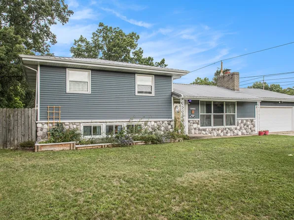 19085 Dresden Dr, South Bend, IN 46637