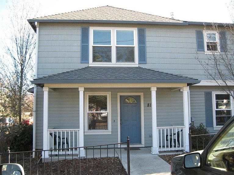 1st image of 811 Blackberry Ln