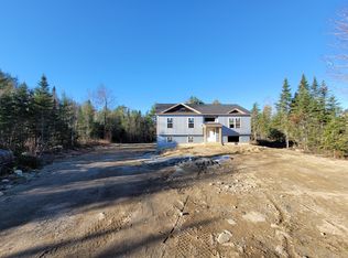 8 Rae Way, Hampden, ME 04444