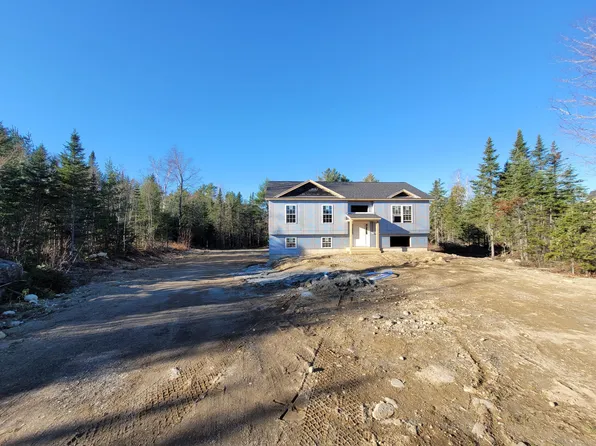 8 Rae Way, Hampden, ME 04444