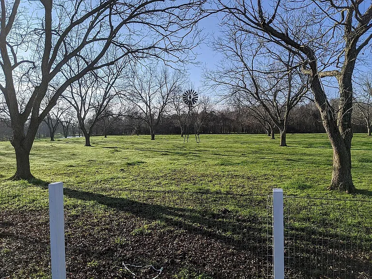 4309 Bowser Rd — Photo 2