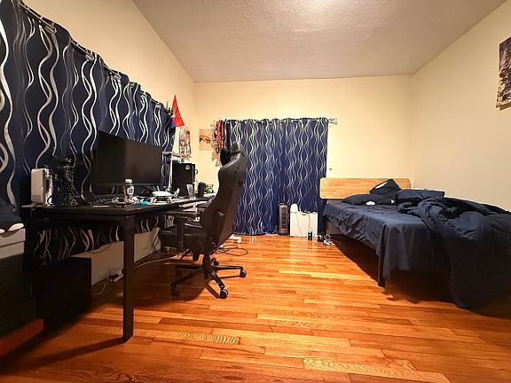 4th image of 119 Holyoke St #1