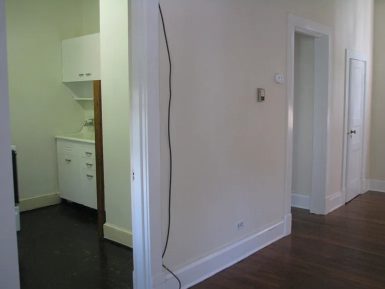 33 University Cir #8 — Photo 12