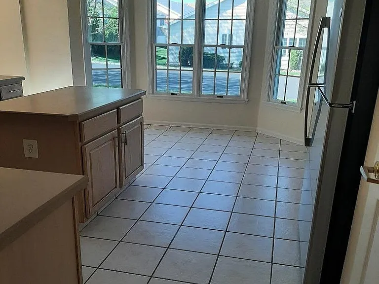 52 Westminster Dr — Photo 14