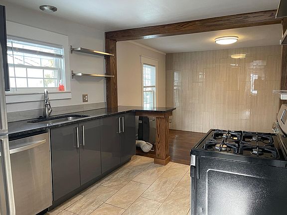 5th image of 417 W Lincoln Ave #2 & 3