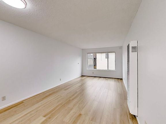 5th image of 671 Vernon St #209