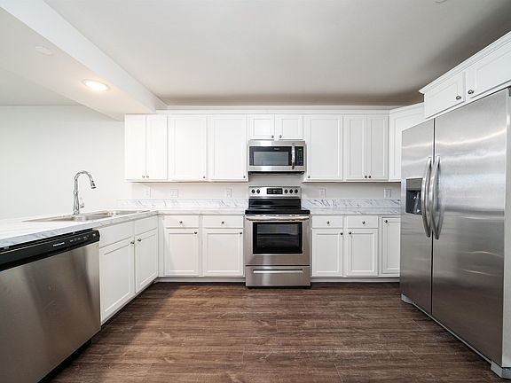 4th image of 162-170 S Orange Ave #502