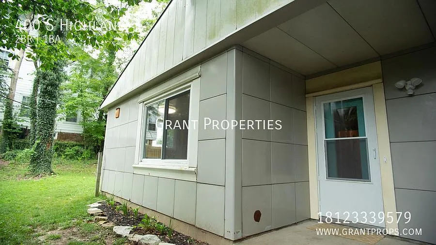 2 bed, 990 sqft, $1,880 — Photo 3