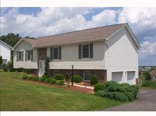 599 Slippery Rock Rd, Slippery Rock, PA 16057