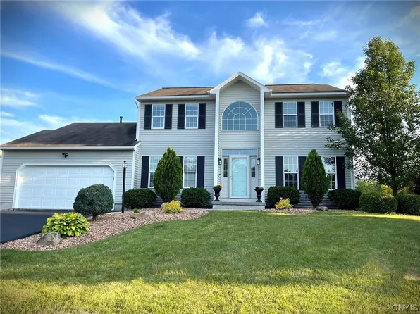 7653 Great Muskrat, Liverpool, NY 13090