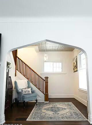 5th image of 6739 Erie St