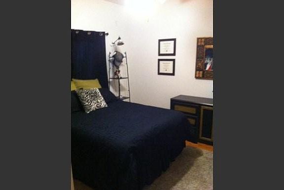 4th image of 1103 W Cornelia Ave #2F