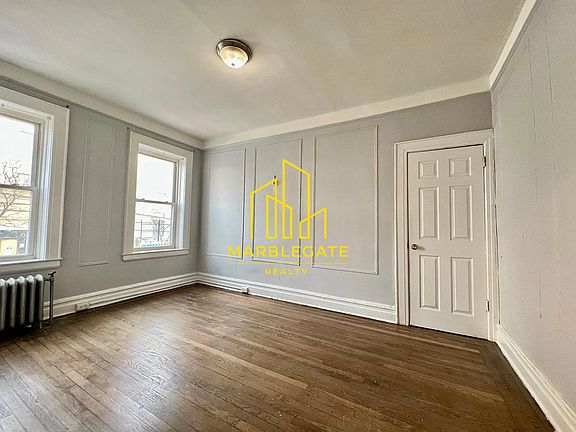 4th image of 121-125 Elizabeth Ave #100