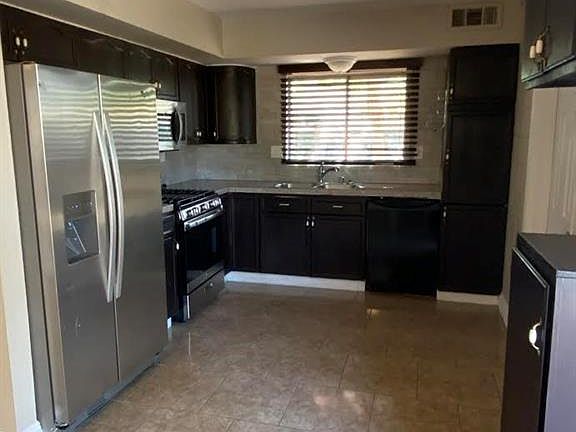 2nd image of 2330 Palora Ave