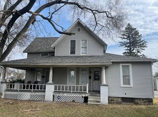 705 E Market St, Nappanee, IN 46550