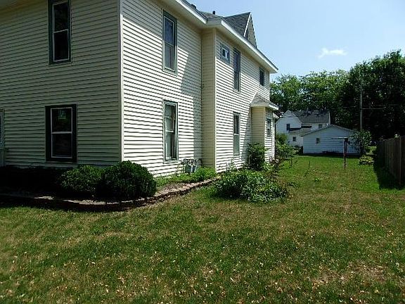 5th image of 442 Almeron St